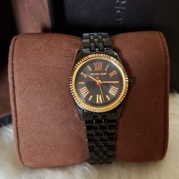 Michael Kor's watch - Picture 2 of 6